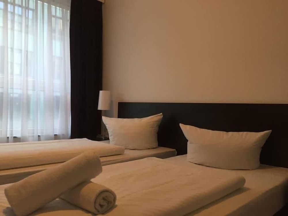 Mosel Hotel Франкфурт-на-Майні Екстер'єр фото