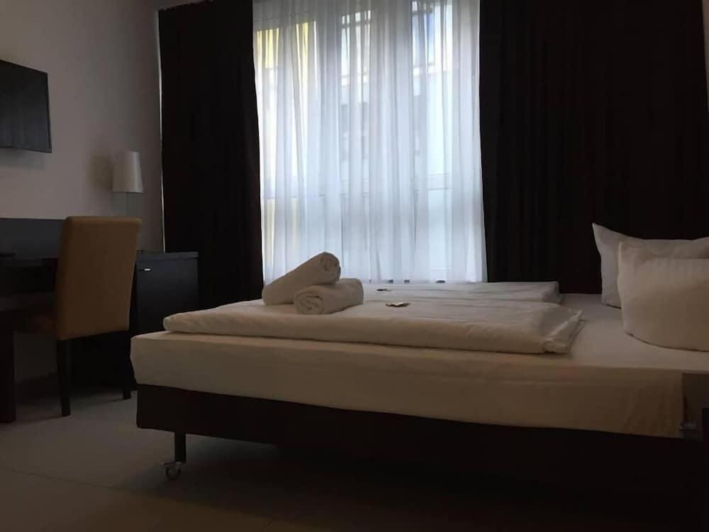 Mosel Hotel Франкфурт-на-Майні Екстер'єр фото