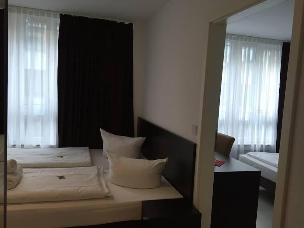 Mosel Hotel Франкфурт-на-Майні Екстер'єр фото
